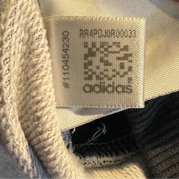 💎 LIMITED EDITION 💎    Adidas Unisex Crewneck Sweater - Picture 12 of 12